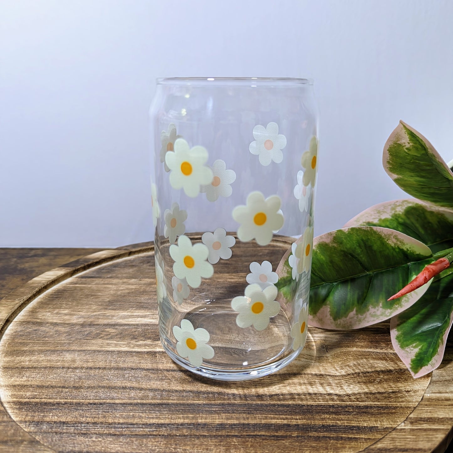 Classic Daisy 16 oz Can Glass Cup (Dishwasher Safe)